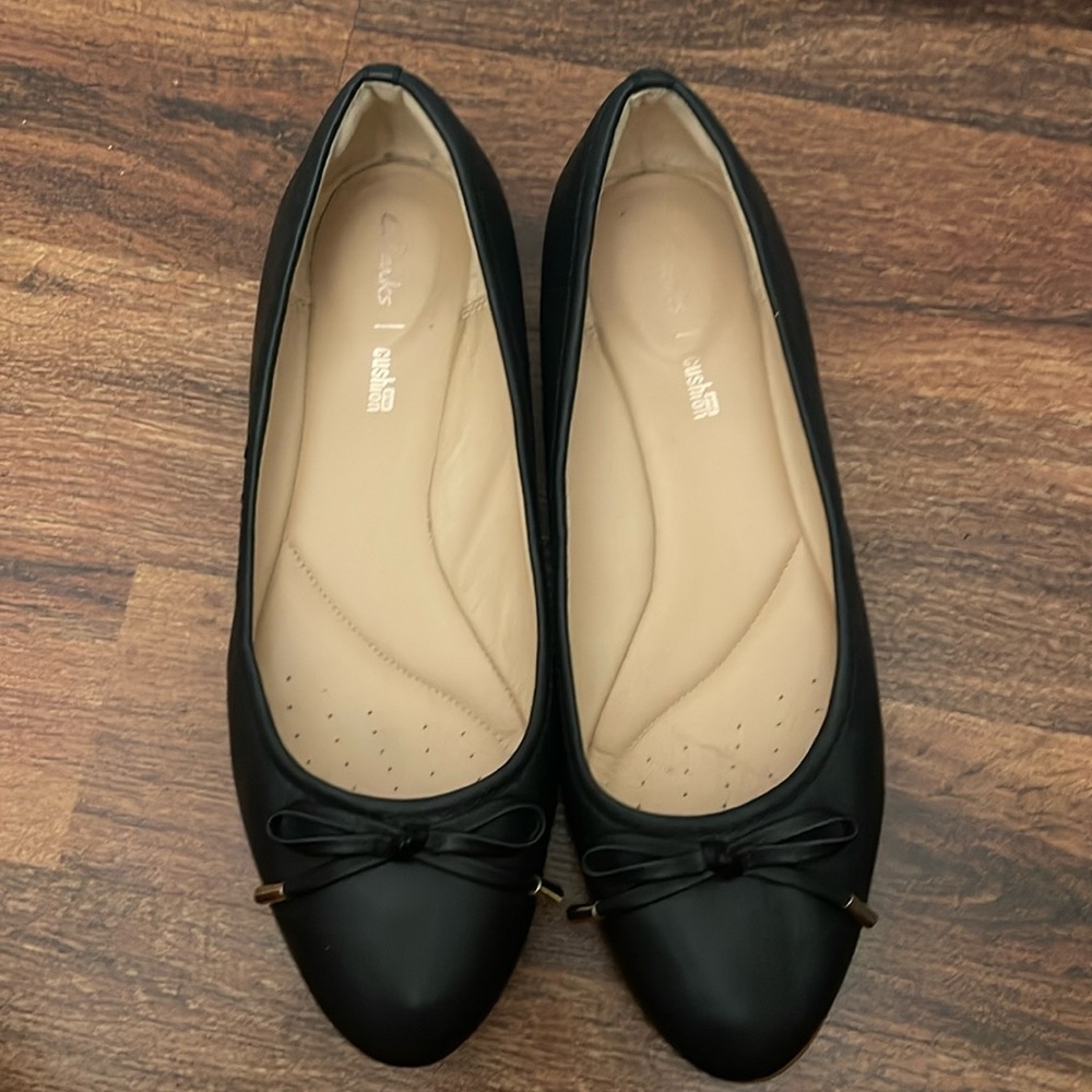 Clarks Grace Lily black leather ballet flats plus cushion. US size 10 used